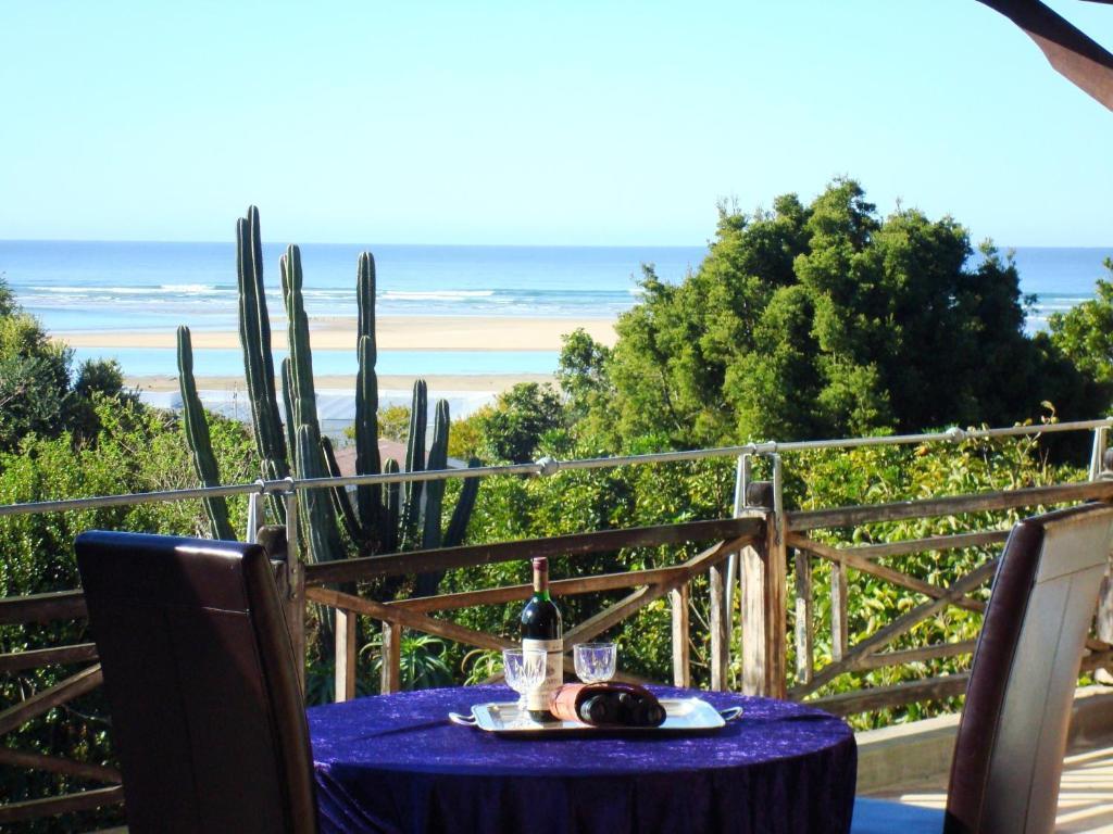 A Whale Of A View Bed & Breakfast Bed & Breakfast Plettenberg Bay Exterior photo